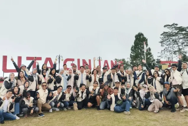 Paket Tour Danau Toba 4D3N: Medan, Samosir & Berastagi Seru