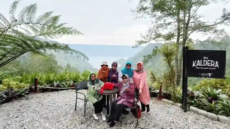 tour danau toba